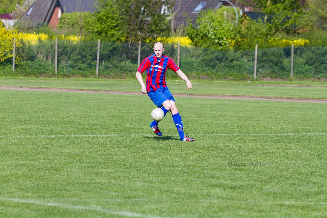 Bild 240 - Herren FSG BraWie 08 - TSV Ntzen : Ergebnis: 1:2